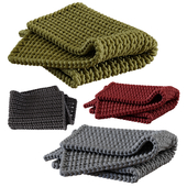 Knitted plaid